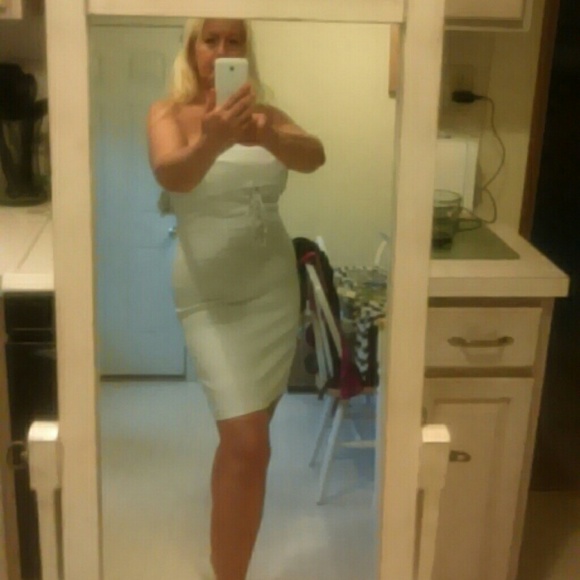 Sexy white summer Corsette dress - Picture 3 of 4