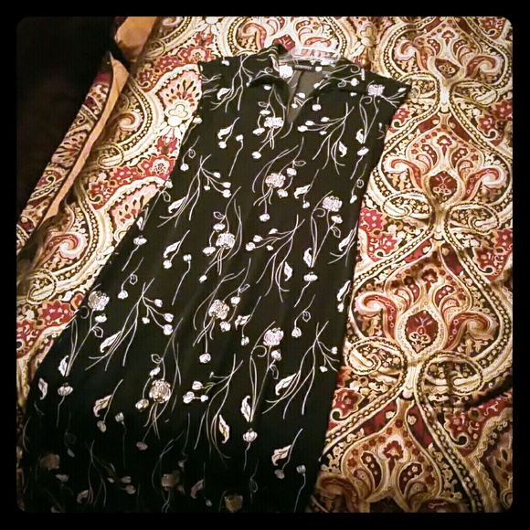 Long beautiful and comfortable NY&Co Dress