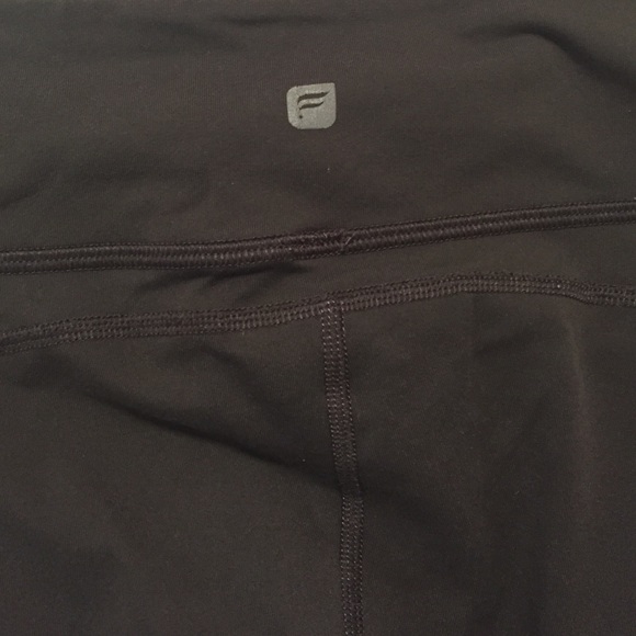 Fabletics Lima cropped leggings 8