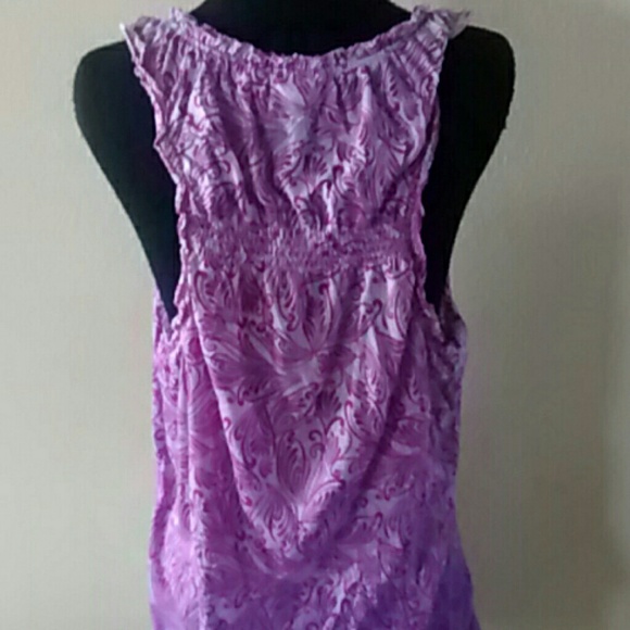 Sleeveless top - Picture 2 of 3