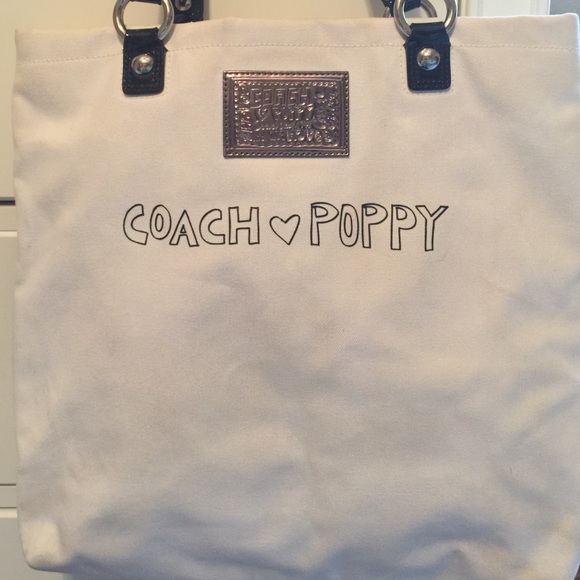 SOLD!!!! Very rare coach poppy pepper chan canvas - Picture 4 of 4