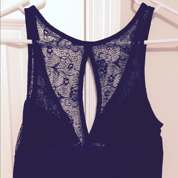 Lacy black tank - Picture 3 of 3