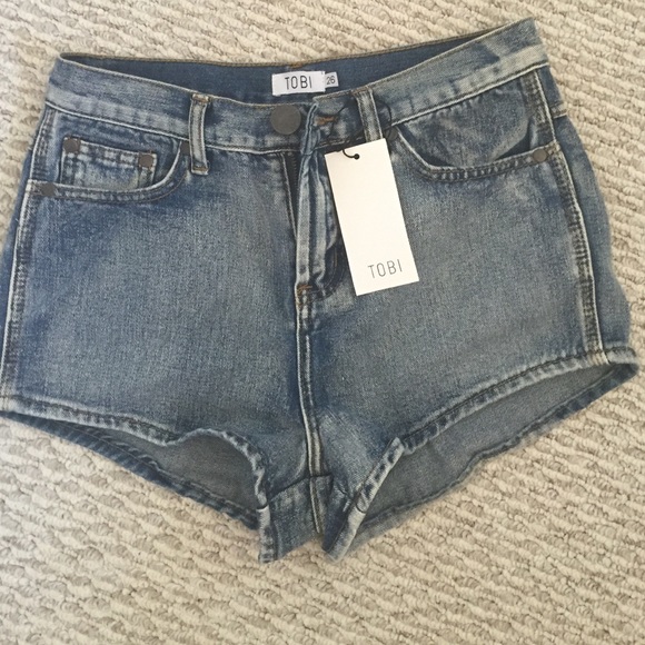 Tobi shorts & sweater