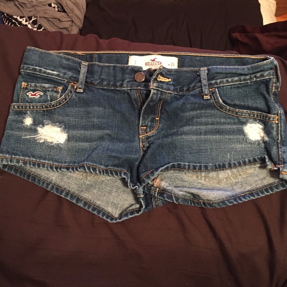 Hollister Shorts - Picture 2 of 2