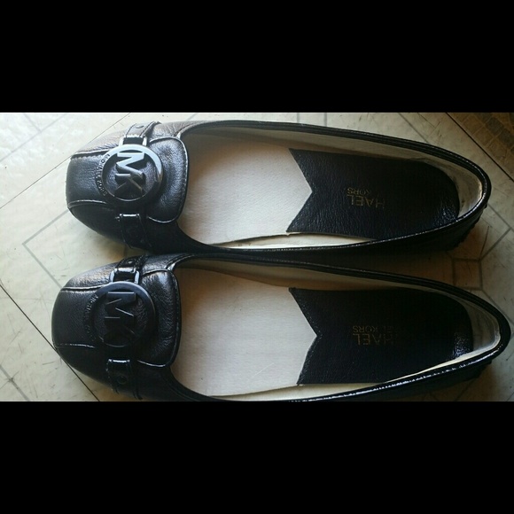 Michael Kors flats