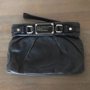 Marc By Marc Jacobs Black / Navy wristlet clutch