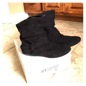 Black ankle bootie