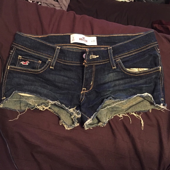 Hollister Shorts - Picture 2 of 3