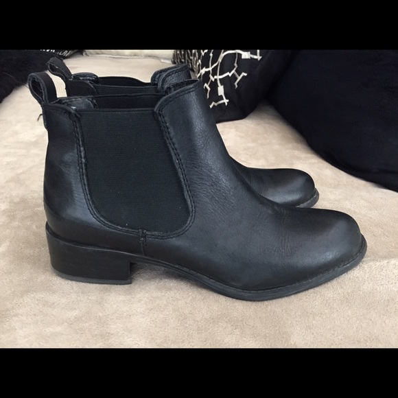 Franco Sarto Chealsy Boots