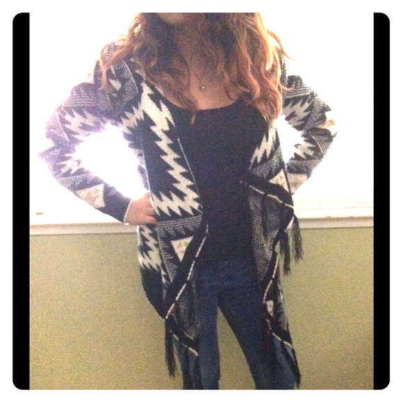 S/M Patterned Cardigan - Picture 1 of 3