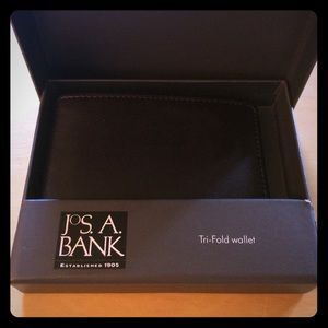 NWT Jos. A. Bank Genuine Leather Tri-Fold Wallet
