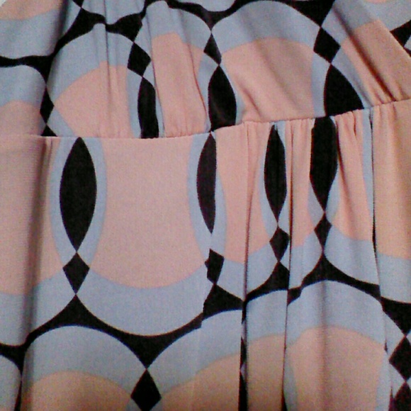 Dress - Picture 3 of 4