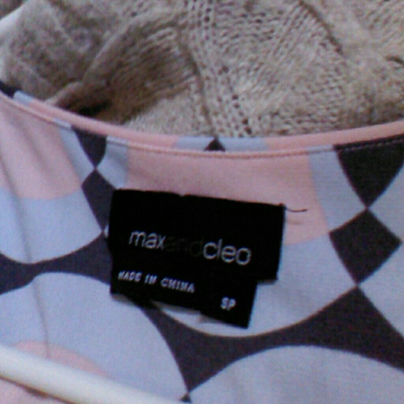 Dress - Picture 4 of 4