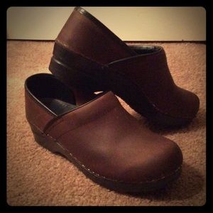 Like new Danskos size (39)