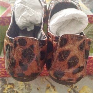 Tory Burch Eddie Patent Leather Patent size 9.5