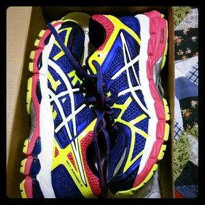 ASICS gel athletic shoes with box