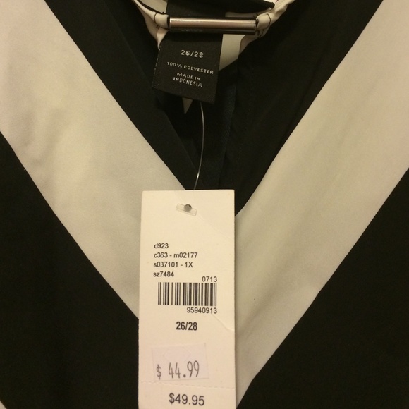 🚫SOLD🚫Lane bryant 26/28 shirt - Picture 2 of 3