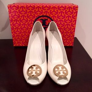 New! Tory burch peep toe wedge sz 8 New! Tory burch peep toe wedge sz 8