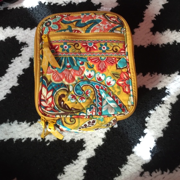 😊VB Lunch Bag😊 TRADED!!