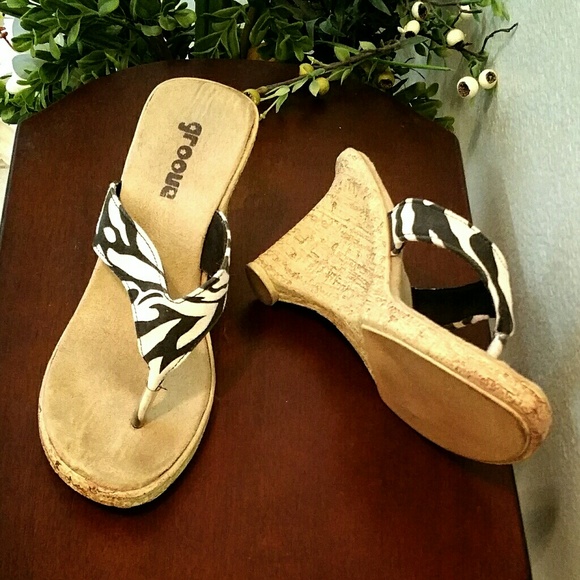 Zebra pattern sandals - Picture 2 of 4