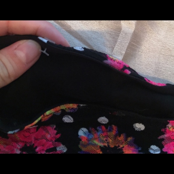 Victoria Secret bandeau bathing suit top - Picture 3 of 3