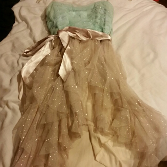 Dress - Picture 2 of 2