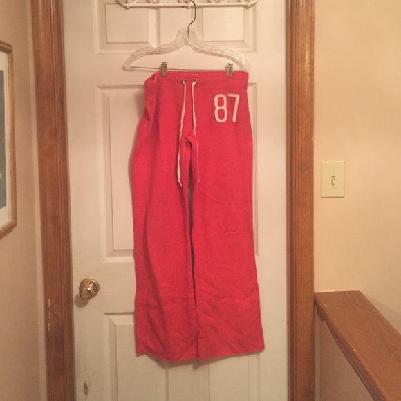 Red Aeropostale boyfriend fit sweatpants