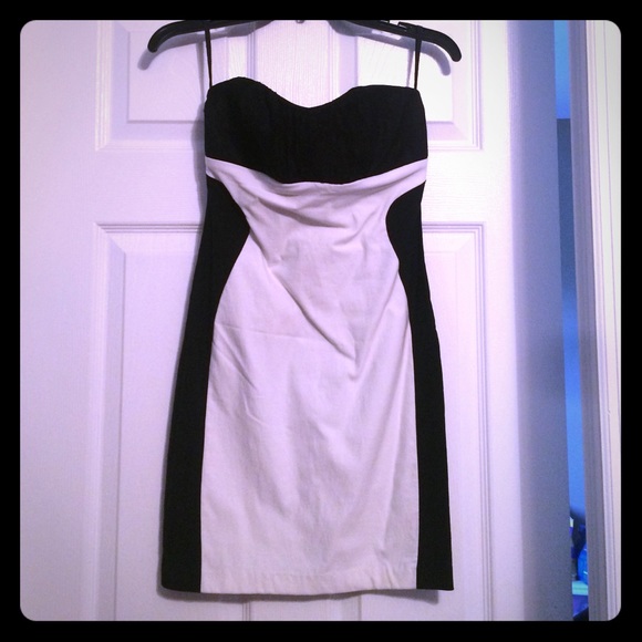 Black and white evening dress - Picture 1 of 3