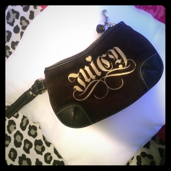 Juicy brown clutch
