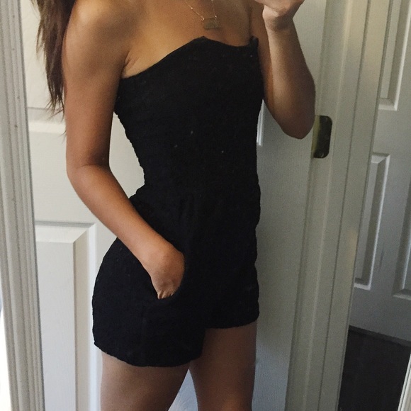 H&M Dresses & Skirts - Black lace romper