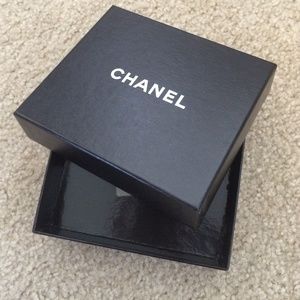 Chanel wallet box