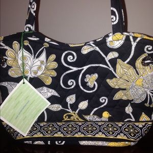 Small Vera Bradley purse!