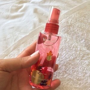 Bath and body works body spray