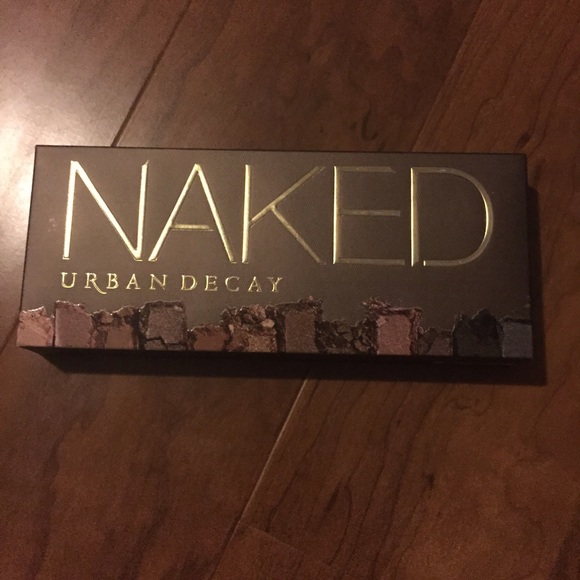 BRAND NEW AUTHENTIC URBAN DECAY NAKED 1 PALETTE