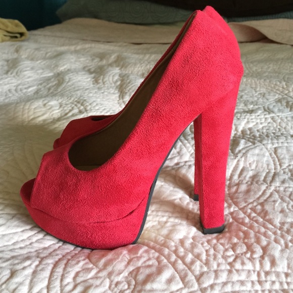 🌹New Bonnibel Sexy Red Heels🌹