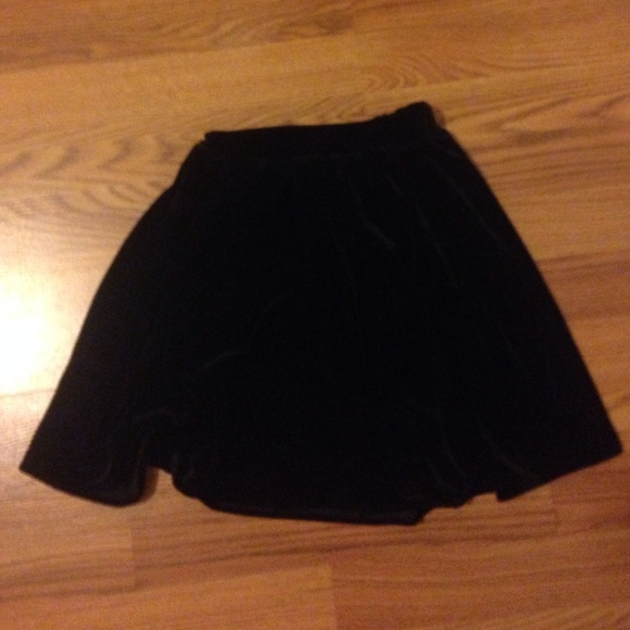 Velvet skirt