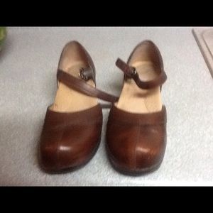 Dansko leather shoes