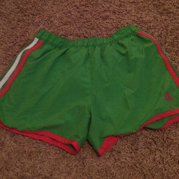 Too small! Adidas running shorts size S!