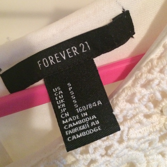 Forever 21 Lace dress with collar - Picture 3 of 4