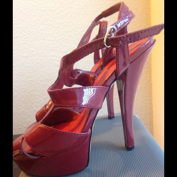 Classic red stiletto - Picture 4 of 4