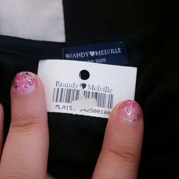 Brandy Melville Black cut off Tank - Picture 2 of 5