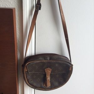 brown side bag / clutch