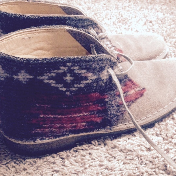 Desser boots (clarks)