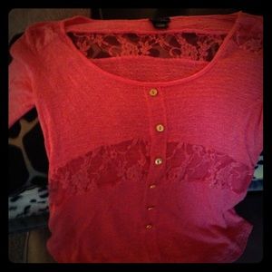 Quarter length peachy pink shirt