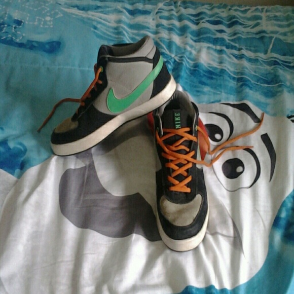 Nike boys shoes
