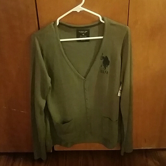 Polo cardigan quarter length sleeves