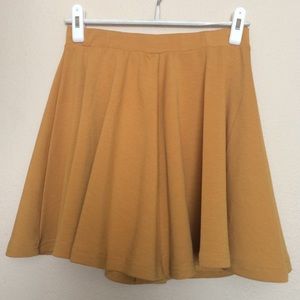 3 for $15 NWOT Mustard Skater Skirt