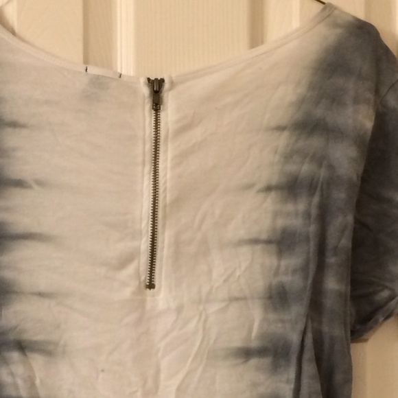 Shirt - Picture 2 of 2
