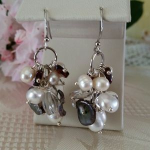 NWOT Keshi pearls w/ garnet earrings.