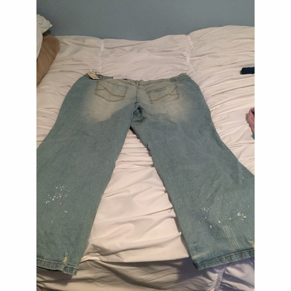 CATO DISTRESSED LIGHT BLUE JEANS - Picture 2 of 4